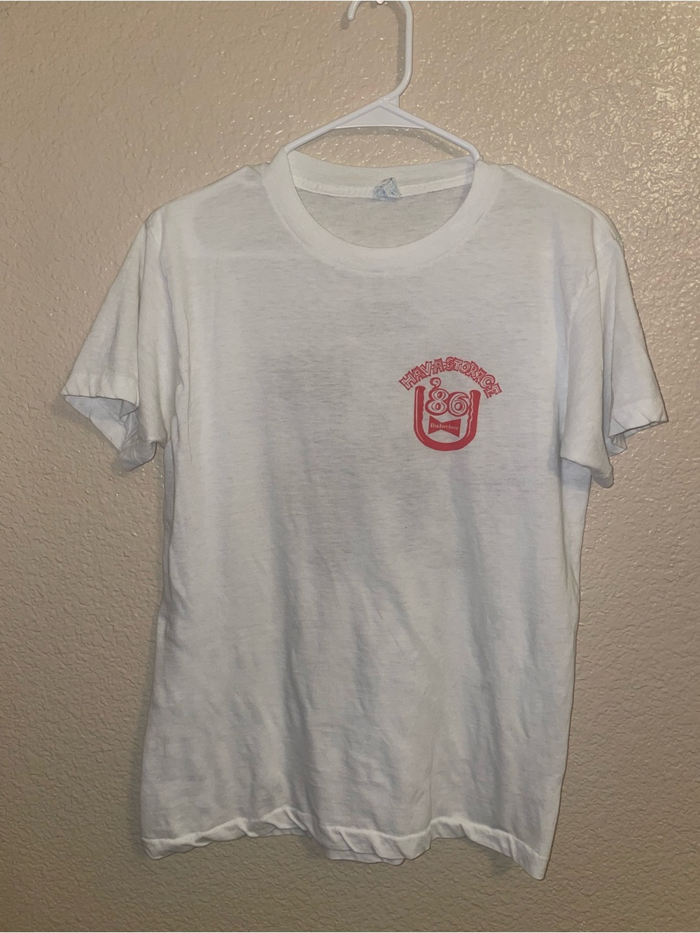 Vintage 1986 80s Budweiser White Short-Sleeve Tee t shirt funny